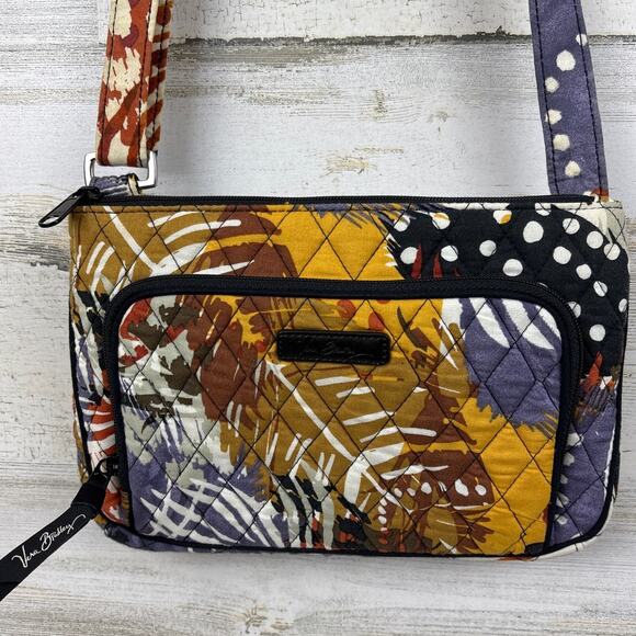 Vera Bradley womens feathers pattern quilted Fabric shoulder bag crossbody - Picture 3 of 5
